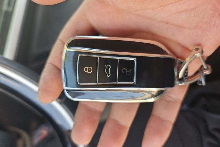 东风风神 奕炫MAX 2021款 1.5T 超级辣爸版中控内饰7001