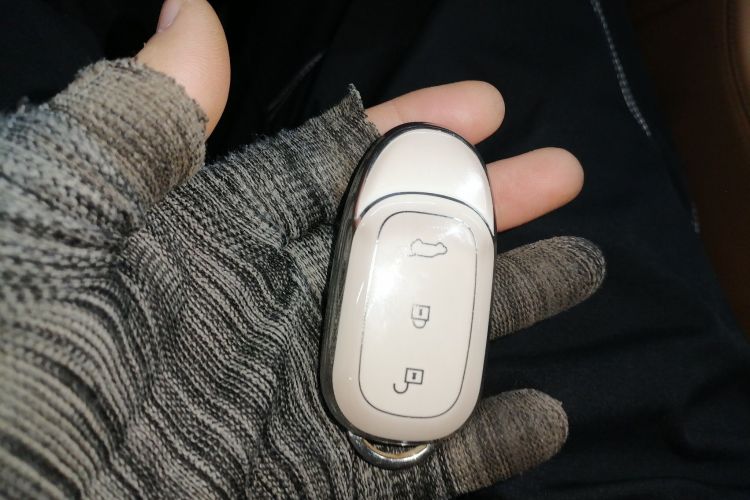 理想汽车 理想ONE 2020款 增程6座版中控内饰7001