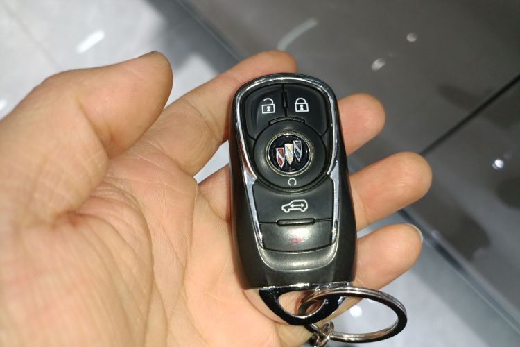 别克GL8 2023款 ES陆尊 舒适型中控内饰11