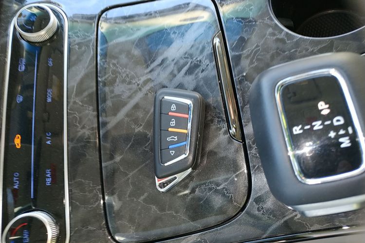 东风风行 风行游艇 2024款 1.5T DCT 观海版中控内饰7001