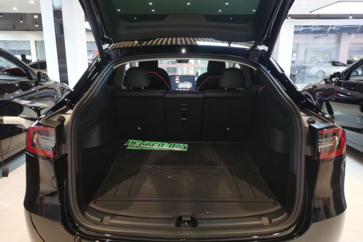 特斯拉 Model Y 2022款 后轮驱动版机舱底盘23