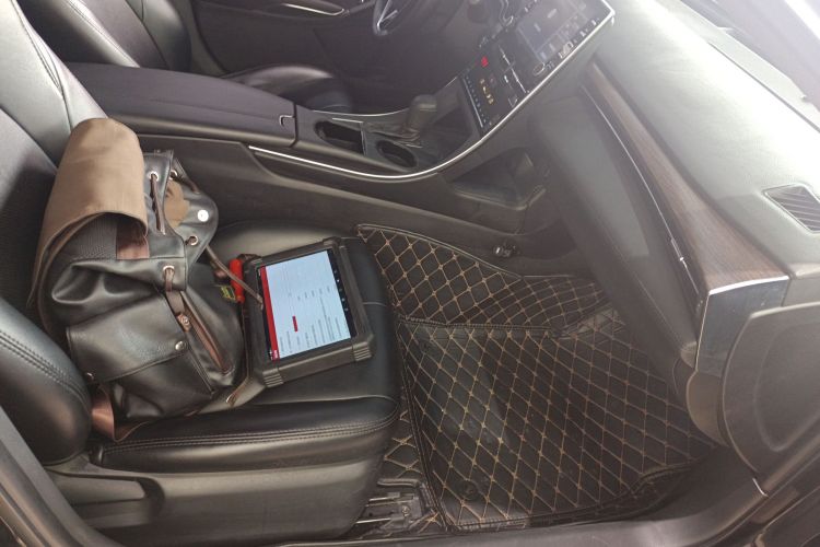 丰田 亚洲龙 2019款 2.0L 进取版 国VI局部细节41