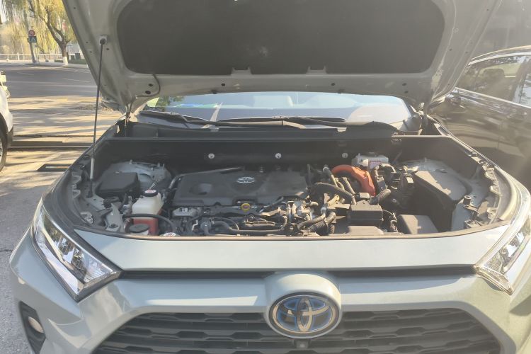 丰田 RAV4荣放 2020款 双擎 2.5L E-CVT四驱精英PLUS版局部细节24