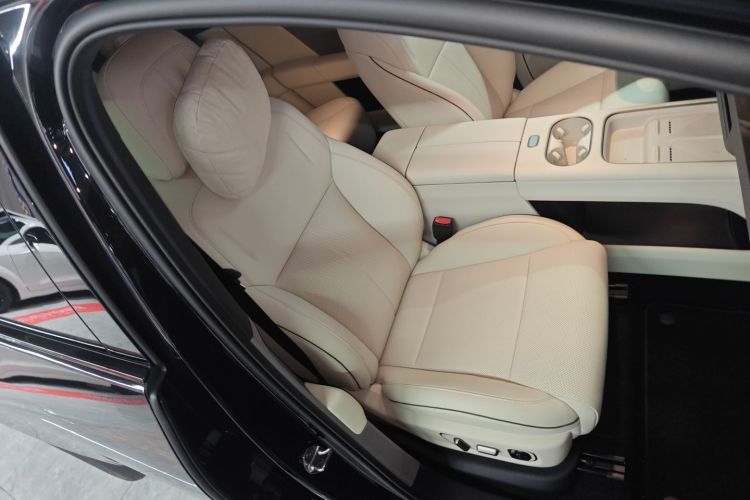 理想汽车 理想i6 2025款 两驱标准型局部细节41