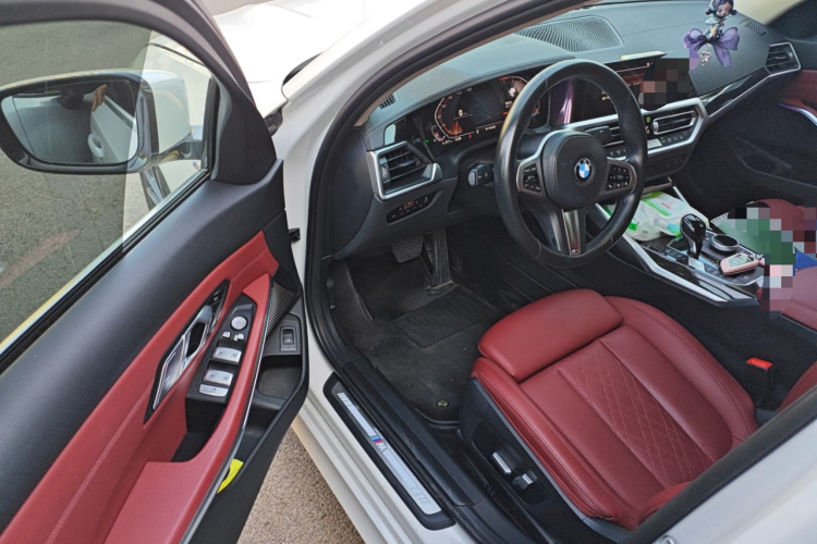 宝马3系 2022款 325Li M运动套装中控内饰7003