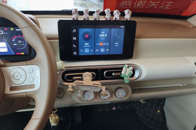 五菱汽车 宏光MINIEV 2024款 第三代 215km 进阶版中控内饰16