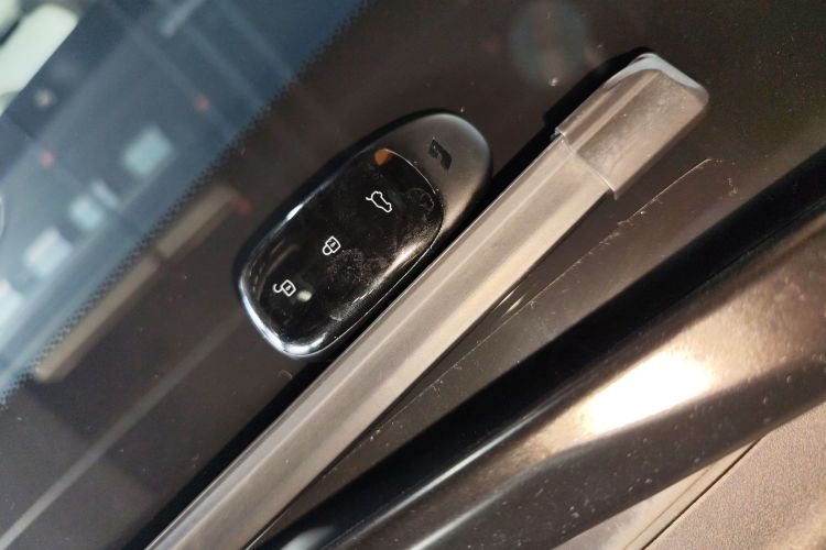 理想汽车 理想ONE 2021款 增程6座版中控内饰11