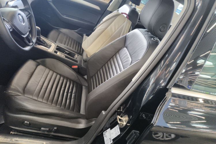 大众 迈腾 2018款 280TSI DSG 舒适型局部细节19