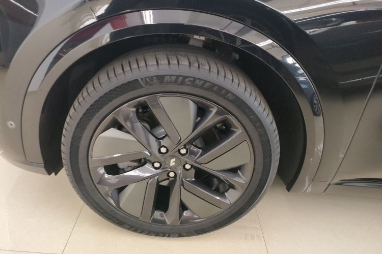 理想汽车 理想L9 2024款 Pro车身外观6007