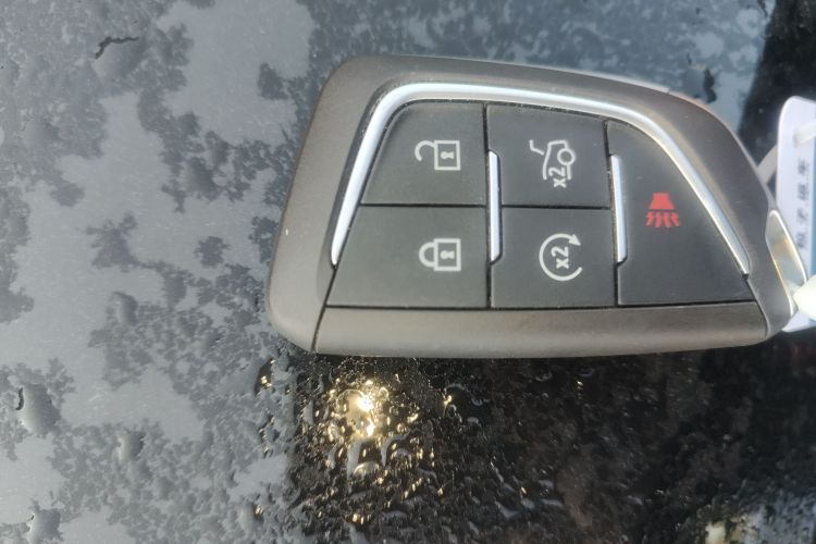 凯迪拉克CT5 2025款 28T 赛道性能版中控内饰7001