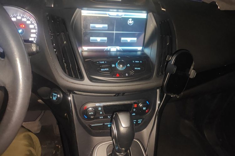 福特 翼虎 2015款 2.0L GTDi 四驱精英型中控内饰16