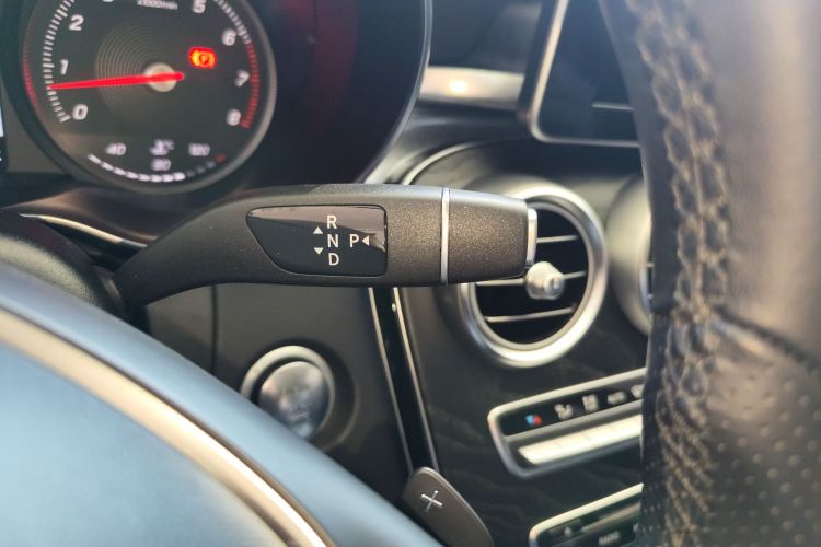 奔驰C级(进口) 2018款 C 200 旅行轿车中控内饰18