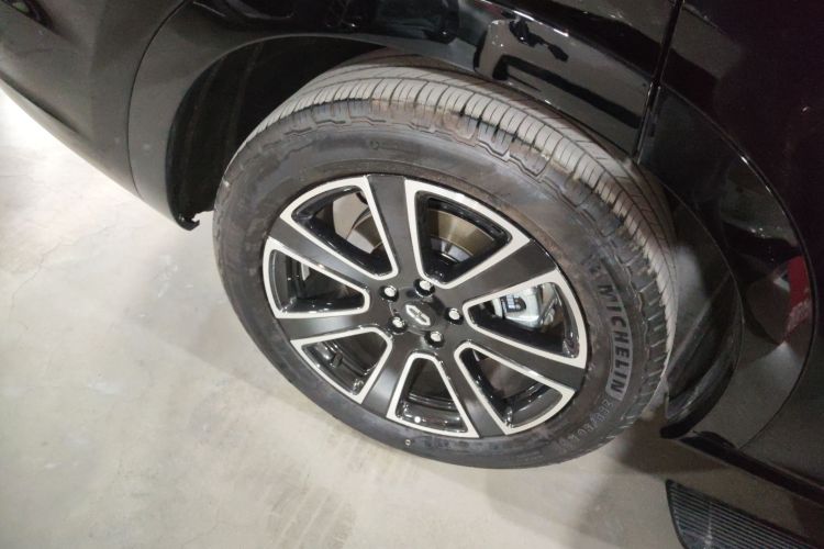 鸿蒙智行 问界M7 2024款 1.5T 智驾后驱Ultra版 6座车身外观6008