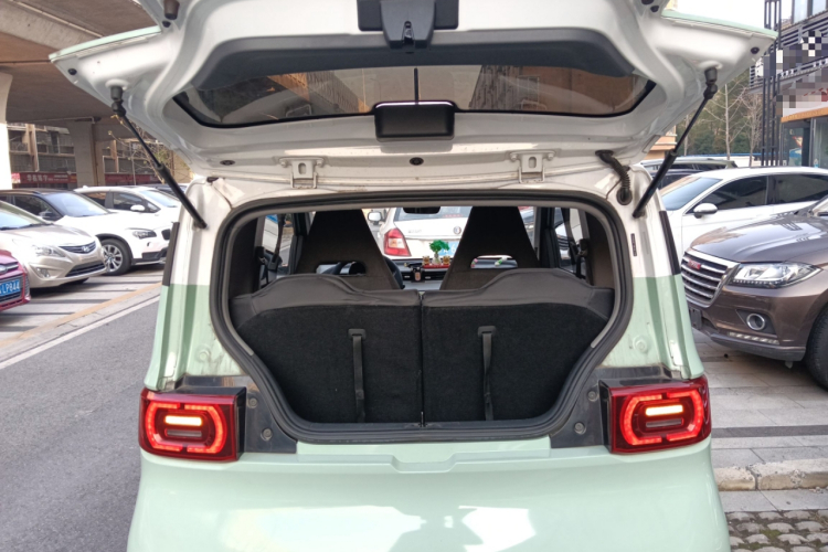 五菱汽车 宏光MINIEV 2021款 马卡龙臻享款 磷酸铁锂机舱底盘23