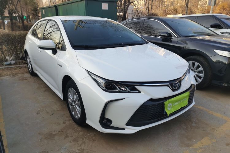 丰田 卡罗拉 2023款 1.8L 智能电混双擎 先锋版车身外观3