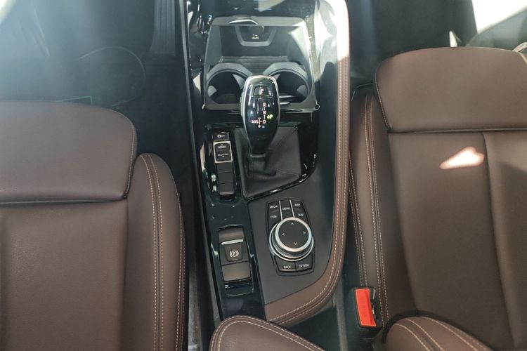 宝马X1 2020款 sDrive20Li 尊享型局部细节18