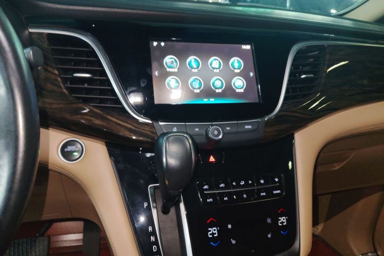 别克GL8 2017款 ES 28T 豪华型 国V中控内饰16