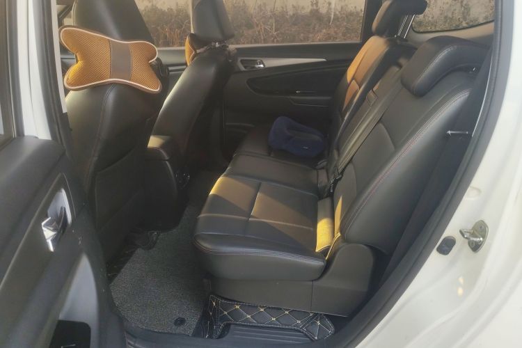 长安凯程 长安欧尚A600 2016款 1.5L 手动豪华型7座中控内饰21