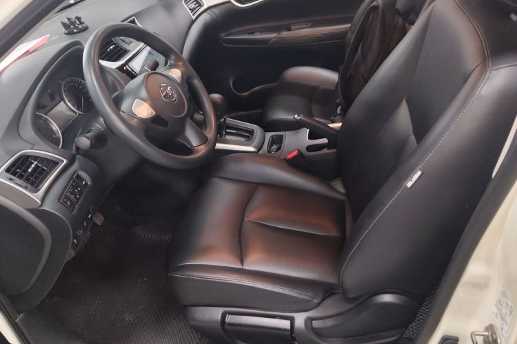 日产 轩逸 2021款 经典 1.6XL CVT豪华版中控内饰19