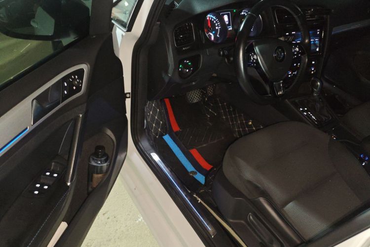 大众 高尔夫·纯电 2020款 驰中控内饰7003