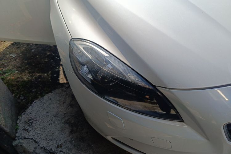 沃尔沃V40 2014款 2.0T 智雅版车身外观8