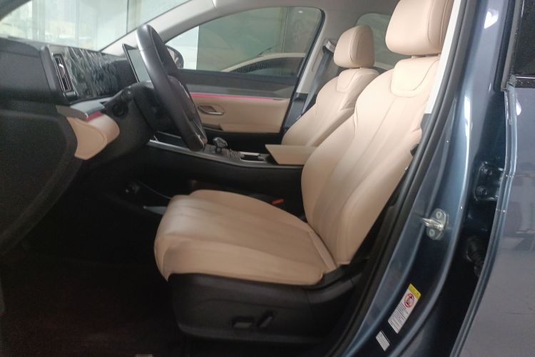 比亚迪 宋Pro新能源 2025款 第二代 DM-i 115KM超越型局部细节19