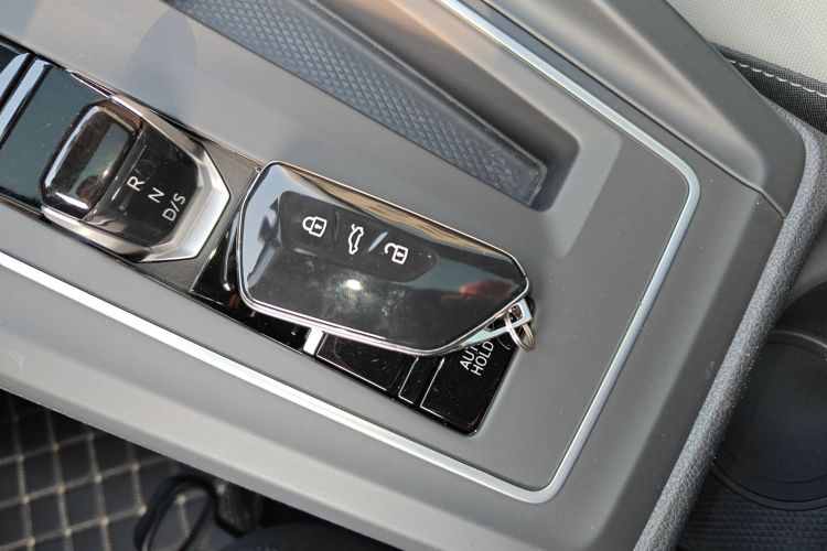 大众 高尔夫 2021款 280TSI DSG Pro中控内饰7001