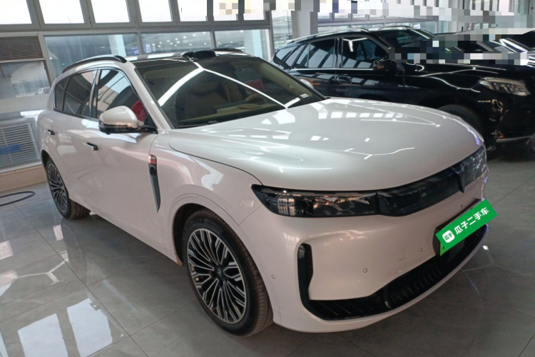 岚图汽车 岚图FREE 2025款 FREE+ 四驱乾崑版车身外观6002