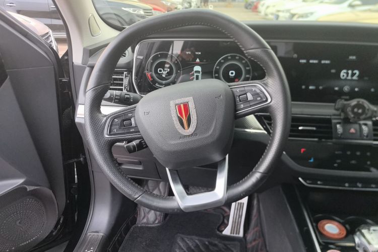 红旗HS5 2019款 2.0T 智联旗享版中控内饰13