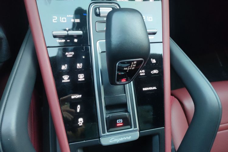 保时捷 2019款 Cayenne 3.0T中控内饰18