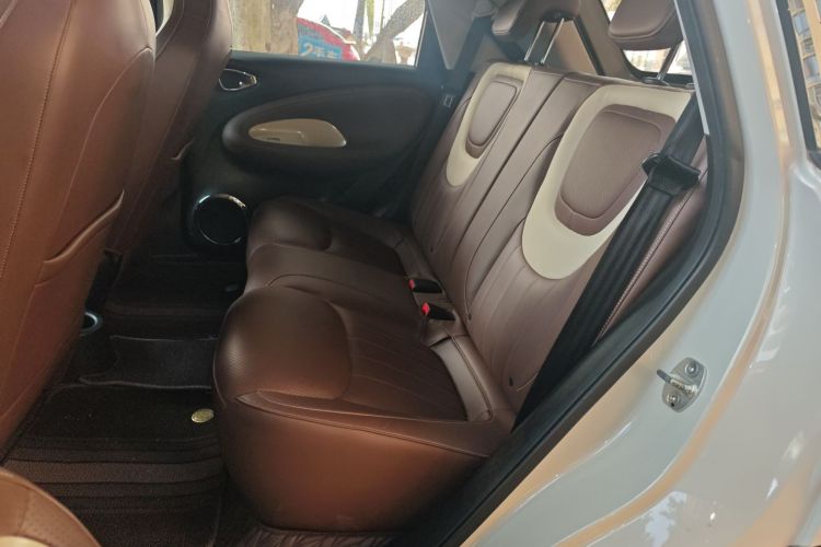 五菱汽车 五菱缤果 2023款 333km 灵犀互联款中控内饰21