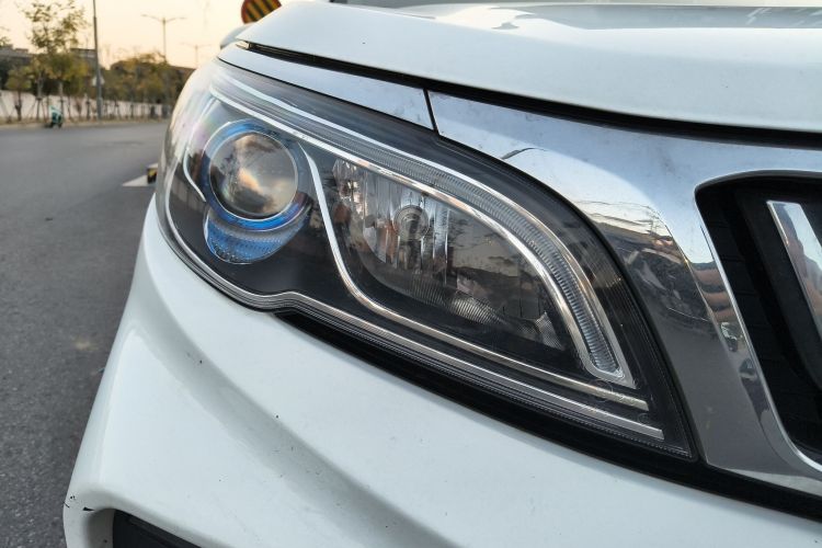 吉利汽车 远景X3 2019款 升级版 1.5L CVT精英型车身外观6006