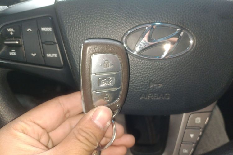 现代 名图 2017款 1.8L 自动智能型GLS 国V中控内饰11