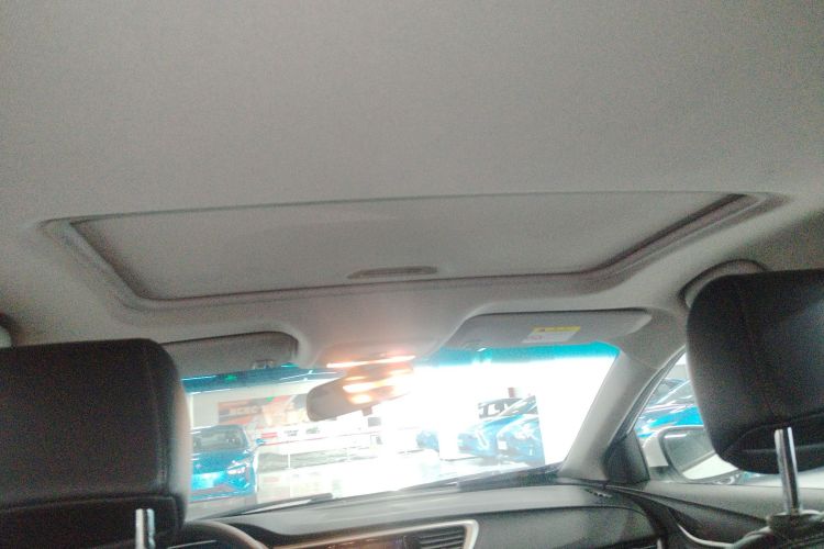 别克 英朗 2021款 改款 典范 1.5L 自动精英型中控内饰22