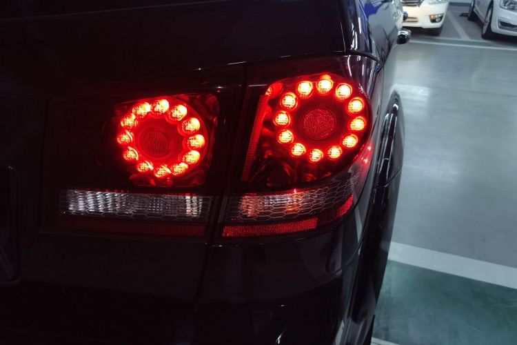 道奇 酷威 2014款 2.4L 两驱旅行版车身外观9