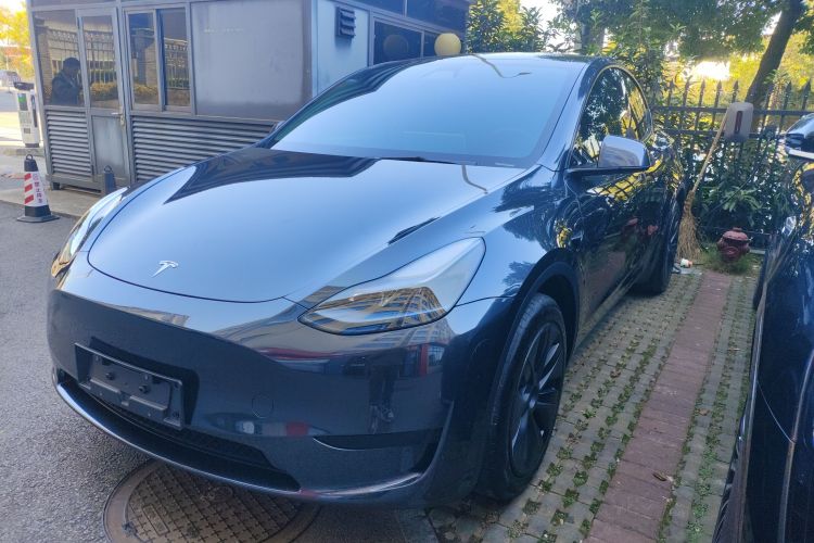 特斯拉 Model Y 2024款 后轮驱动版车身外观1