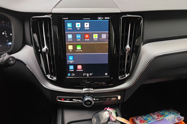 沃尔沃XC60 2024款 B5 四驱智逸豪华版中控内饰16