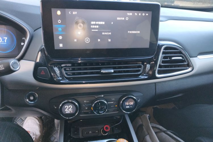 星途凌云 2019款 1.6T 两驱钻石版中控内饰16