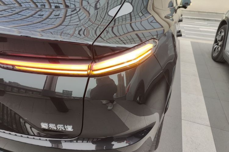 乐道L60 2024款 60kWh 后驱版车身外观9