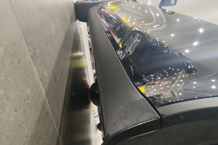 特斯拉 Model Y 2023款 长续航全轮驱动版局部细节9002