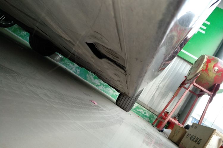 宝马3系 2017款 320Li 时尚型局部细节9002