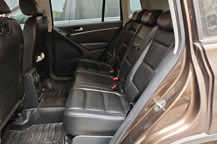 大众 途观 2015款 1.8TSI 自动两驱舒适版中控内饰7004