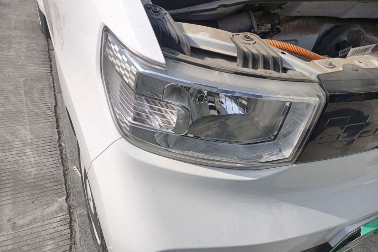 五菱汽车 宏光MINIEV 2022款 轻松款 磷酸铁锂车身外观6006