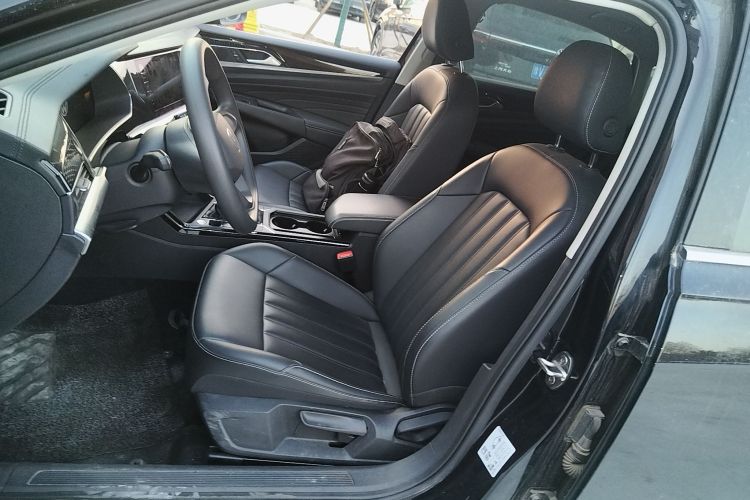 大众 帕萨特 2022款 280TSI 商务版中控内饰19