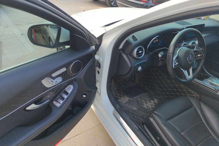 奔驰C级(进口) 2020款 改款 C 260 旅行轿车中控内饰20