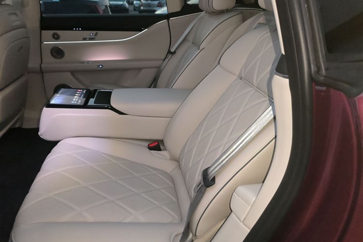 鸿蒙智行 享界S9 2025款 增程 Ultra中控内饰7004