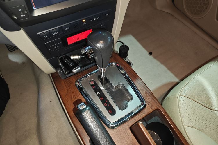 广汽传祺 传祺GA5 2013款 1.8T 自动尊贵版中控内饰18