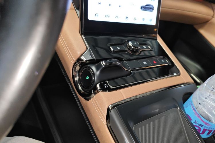 蔚来ES8 2020款 580KM 七座版中控内饰18