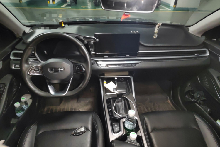 吉利汽车 帝豪 2022款 第4代 1.5L CVT尊贵型中控内饰12