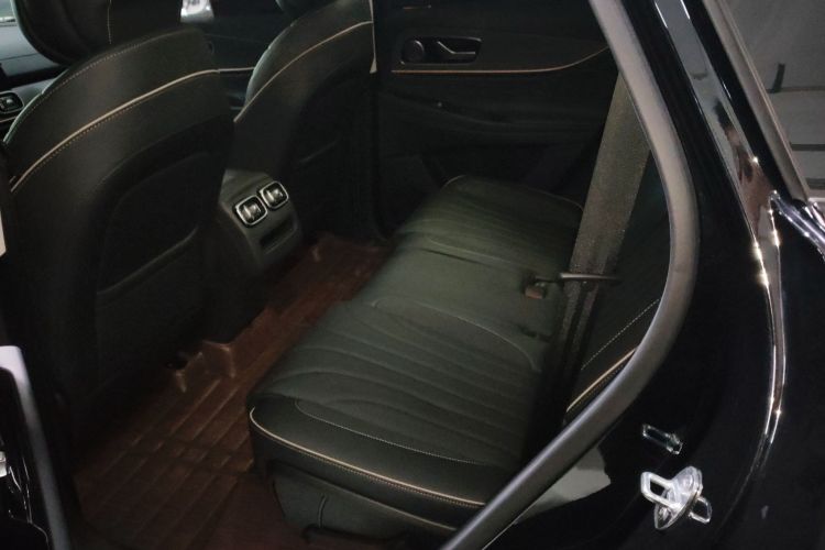 奇瑞 瑞虎9 2023款 2.0T 双离合两驱领先版 5座中控内饰21